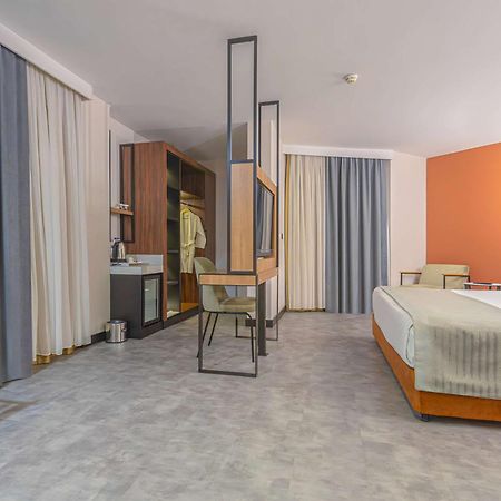 Best Western Plus Khan Hotel Antalya Buitenkant foto