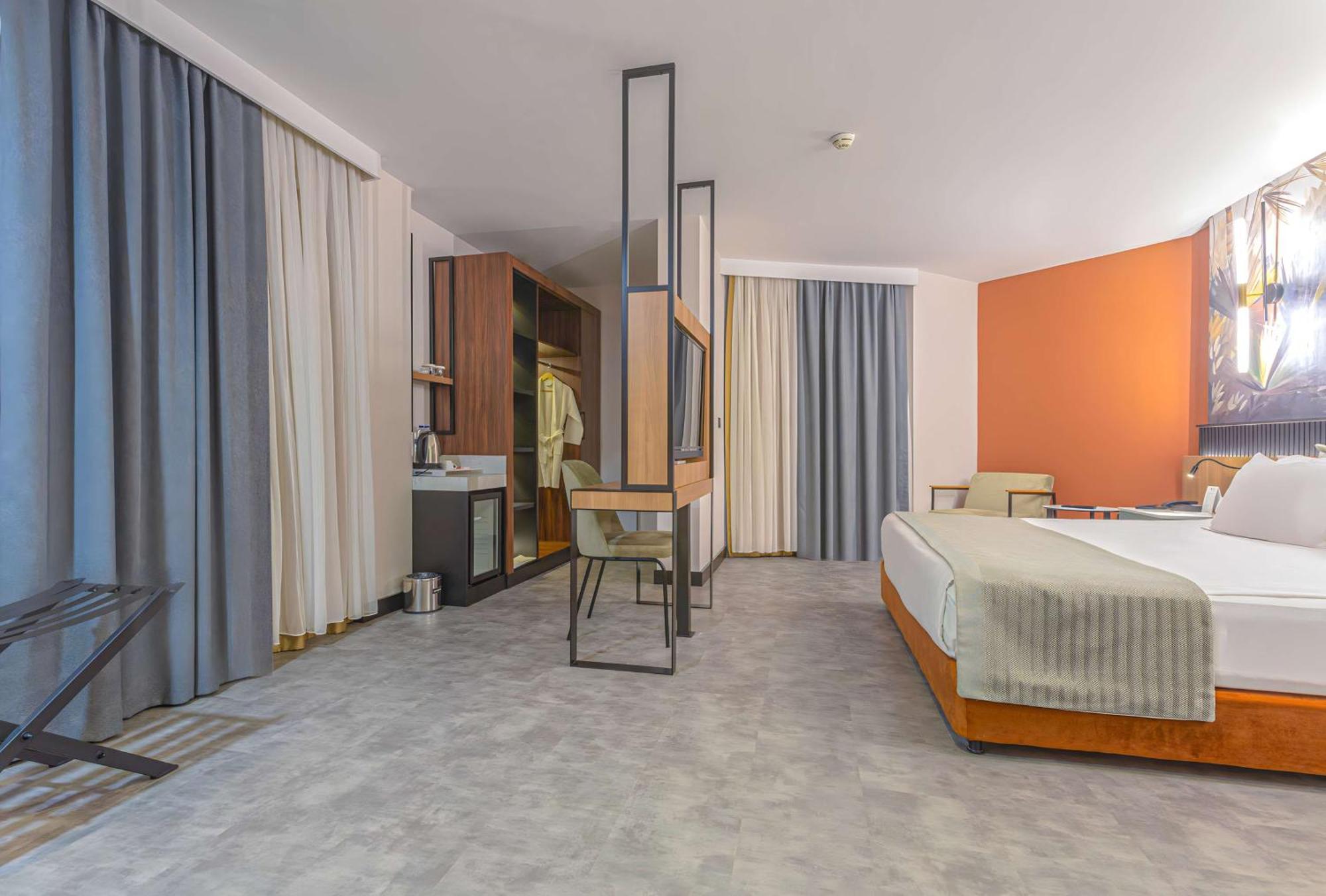 Best Western Plus Khan Hotel Antalya Buitenkant foto